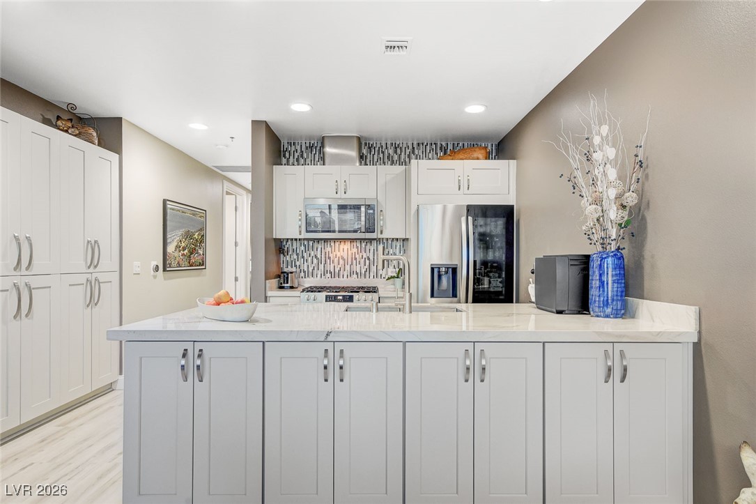 Photo 16 of 57, 4525 Dean Martin Drive #505