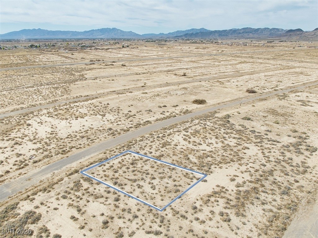 Photo 5 of 700 W Nikki Way