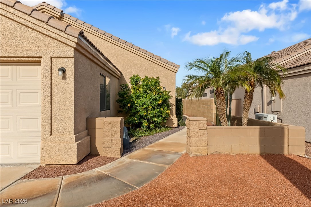Photo 5 of 1418 Palm Drive