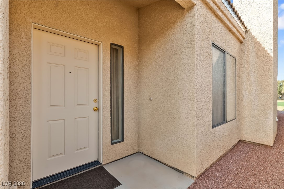 Photo 6 of 47, 1418 Palm Drive