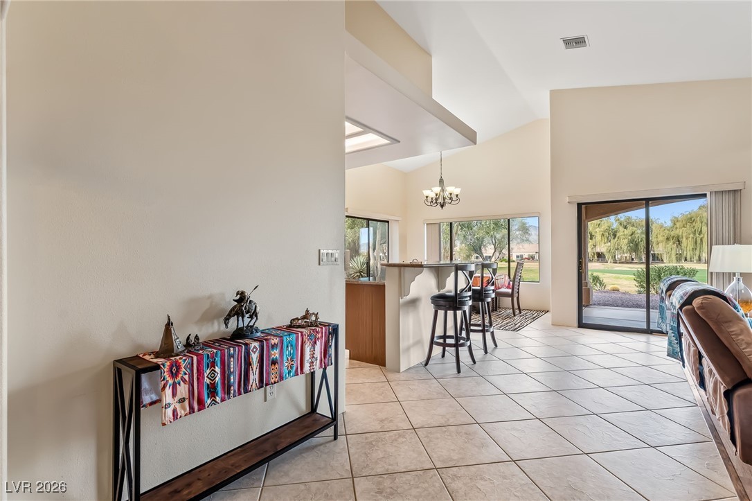 Photo 8 of 47, 1418 Palm Drive