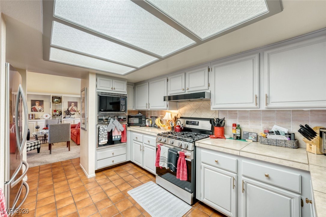 Photo 12 of 33, 3193 La Mancha Way