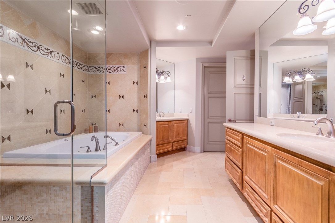 Photo 23 of 37, 9101 Alta Drive #307