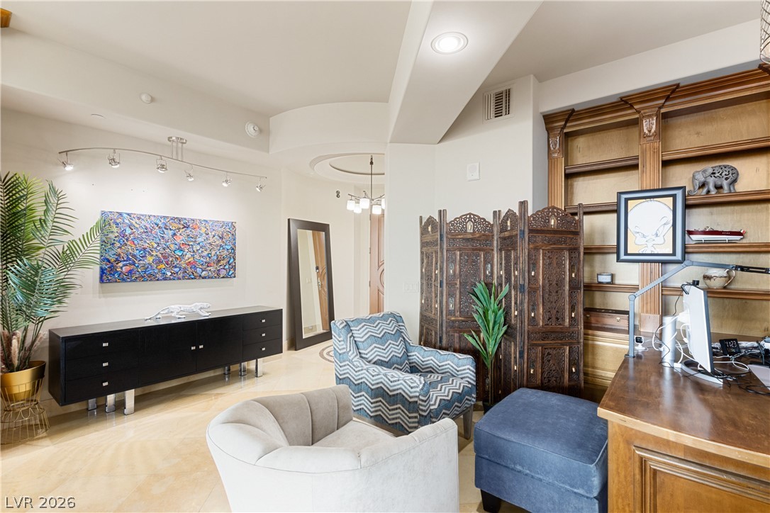 Photo 8 of 37, 9101 Alta Drive #307