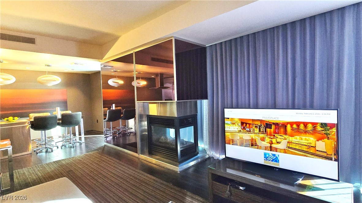Photo 21 of 30, 4381 W Flamingo Road #3621