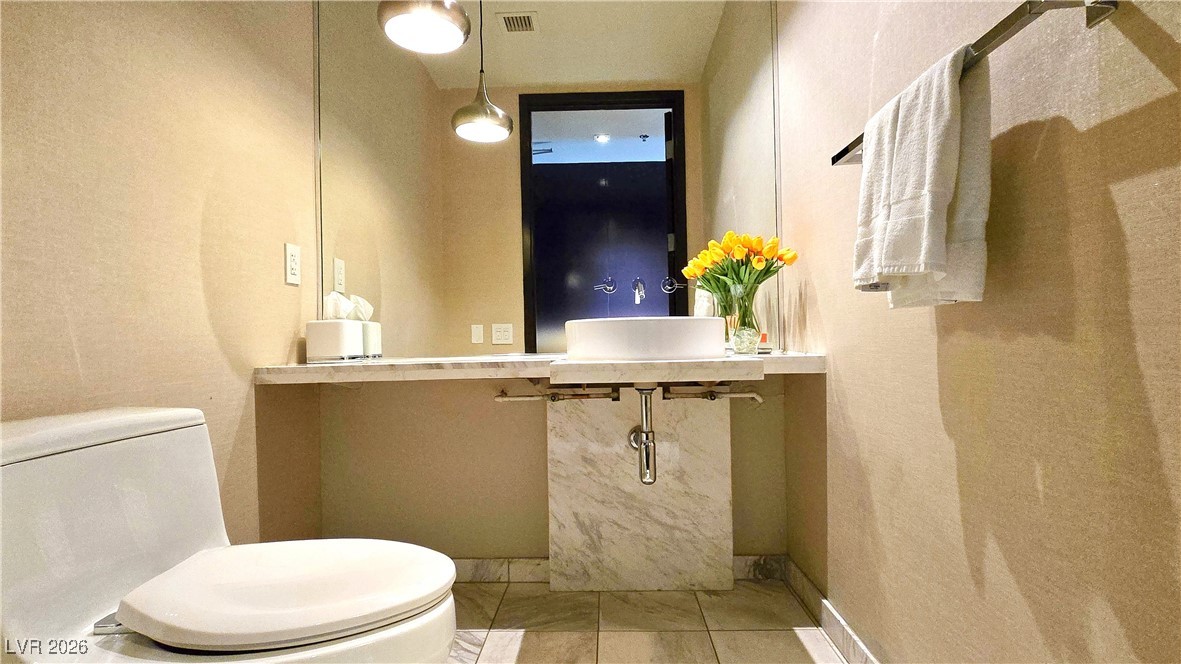 Photo 13 of 30, 4381 W Flamingo Road #3621