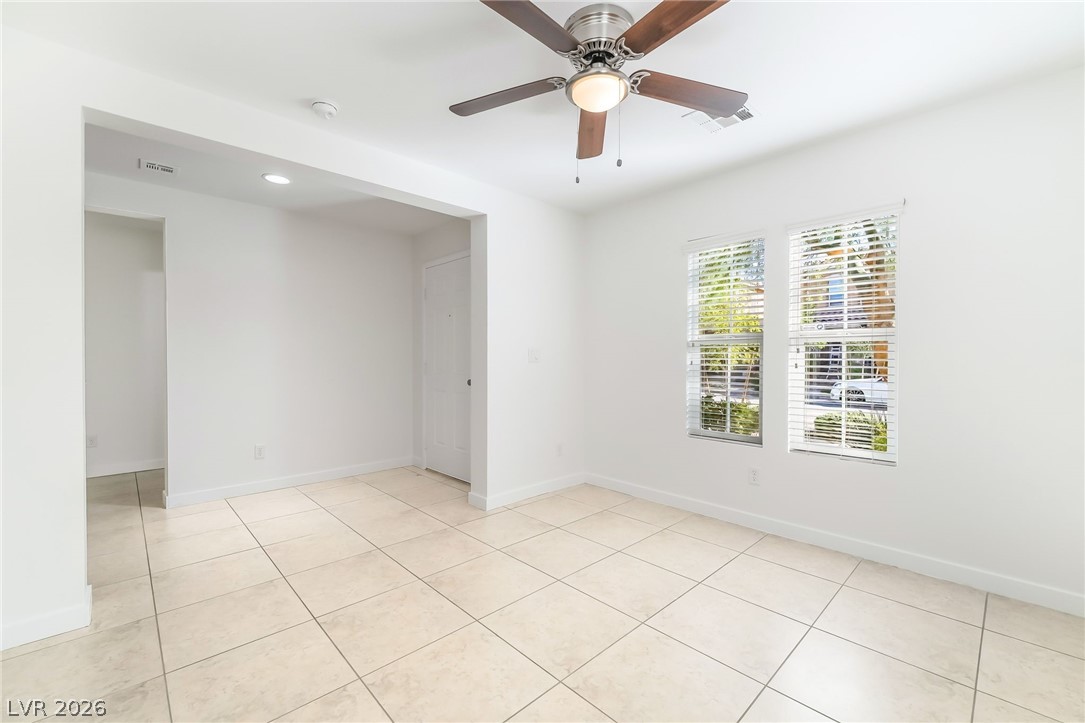 Photo 6 of 39, 3052 Camino Rico Avenue