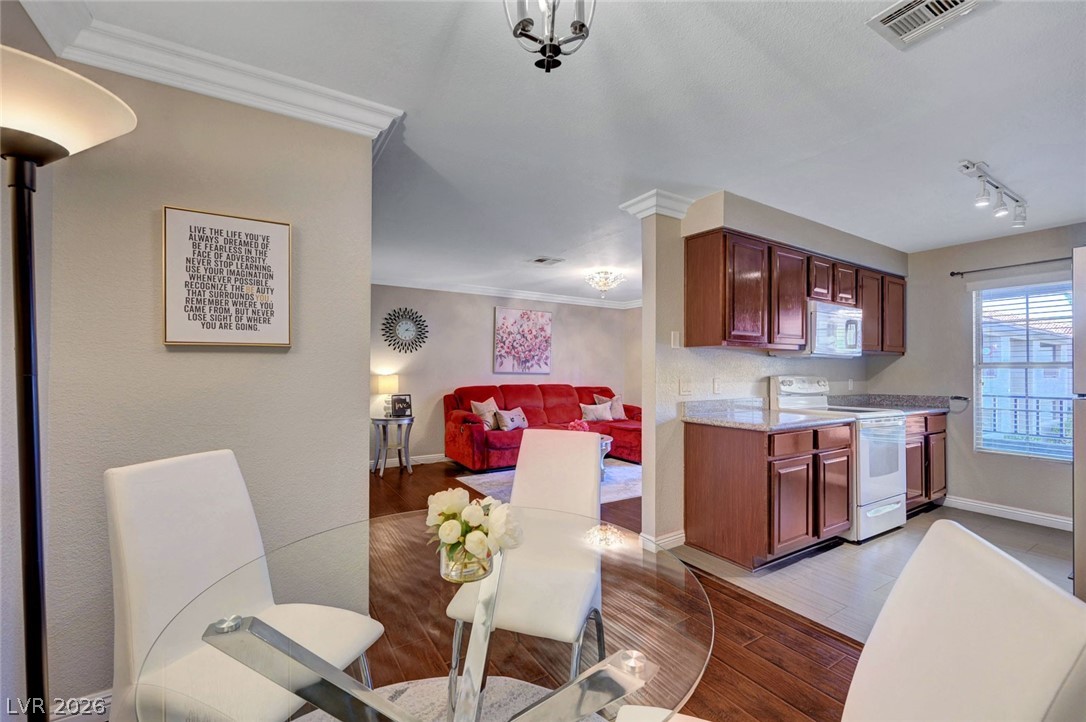 Photo 16 of 52, 2606 S Durango Drive #241