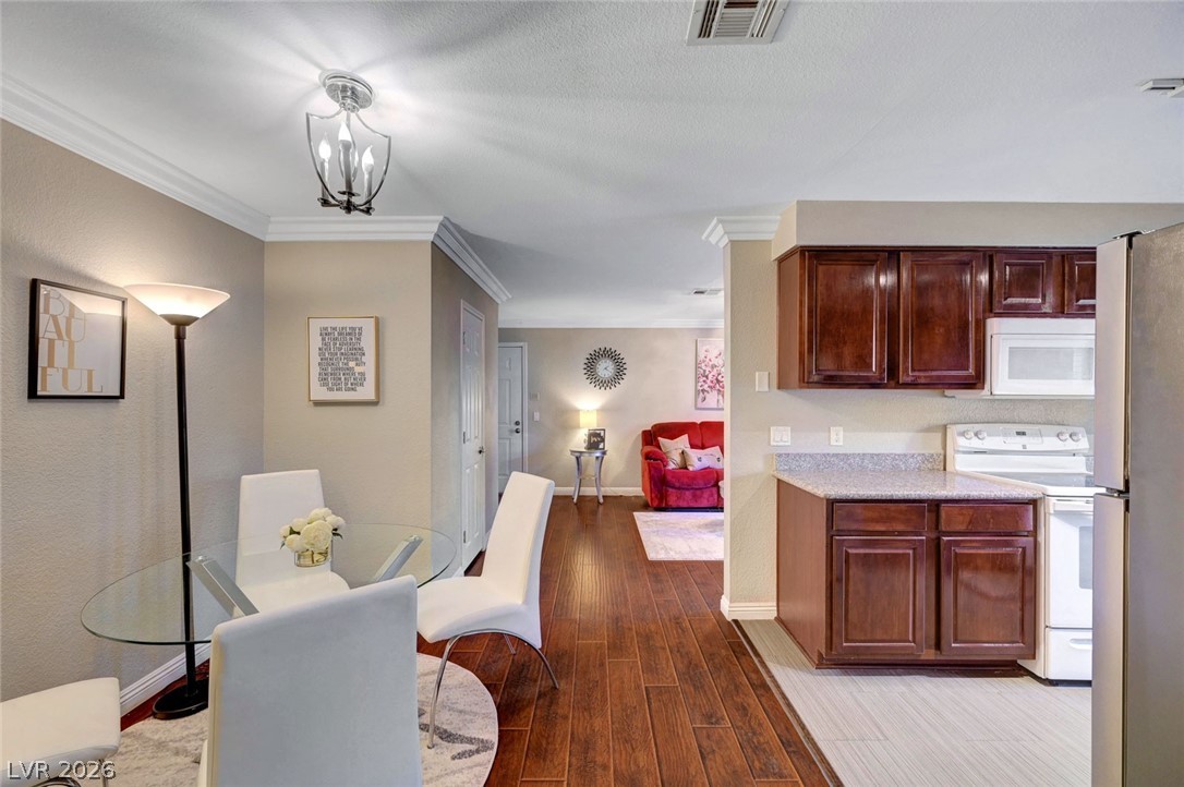 Photo 17 of 52, 2606 S Durango Drive #241