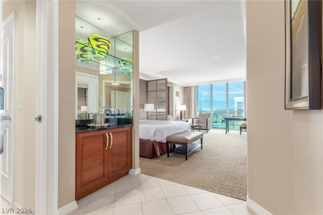 Photo 4 of 125 E Harmon Avenue #2116