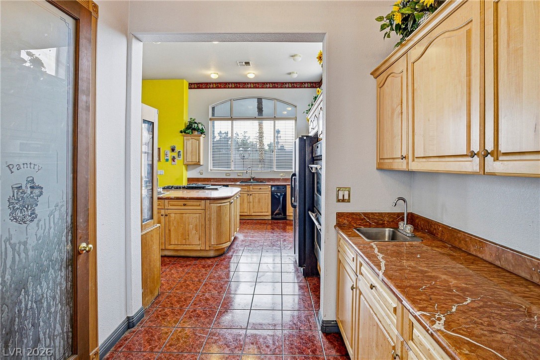 Photo 18 of 94, 3215 Cliff Sieler Court