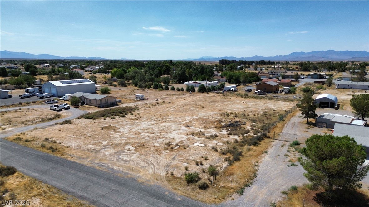 Photo 4 of 3101 E Navajo Boulevard