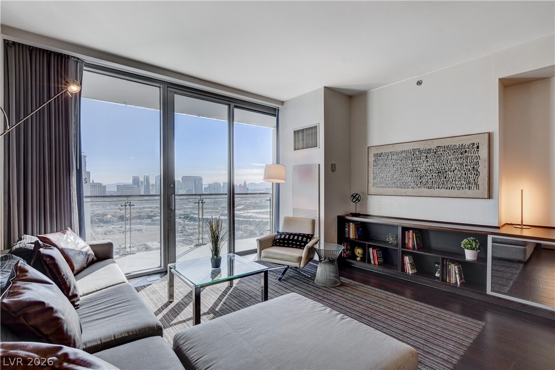 Photo 9 of 42, 4381 W Flamingo Road #2920