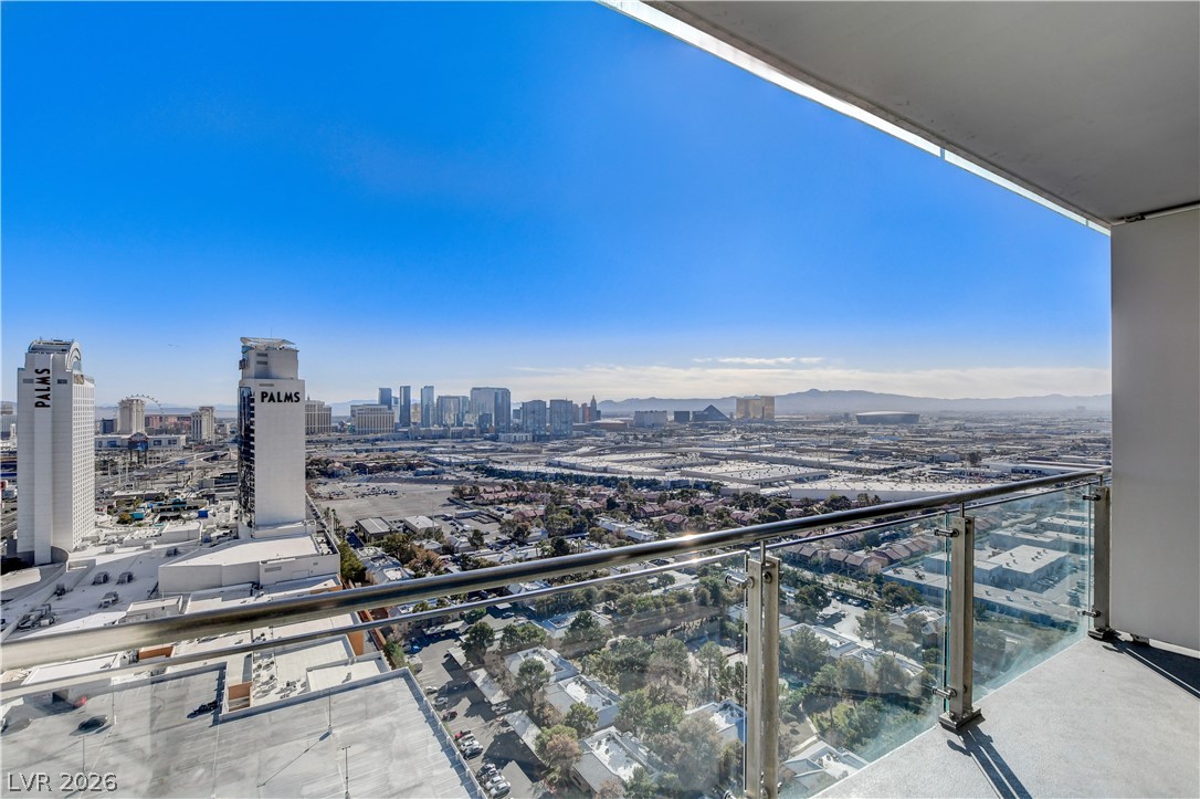 Photo 25 of 42, 4381 W Flamingo Road #2920
