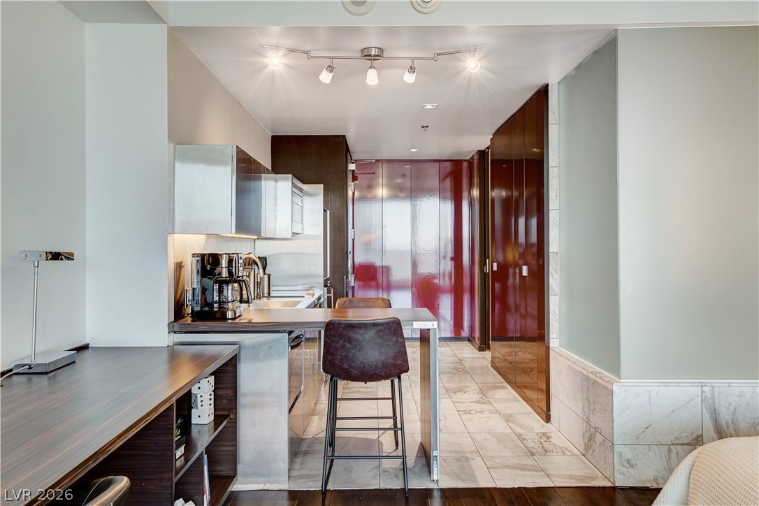 Photo 14 of 42, 4381 W Flamingo Road #2920