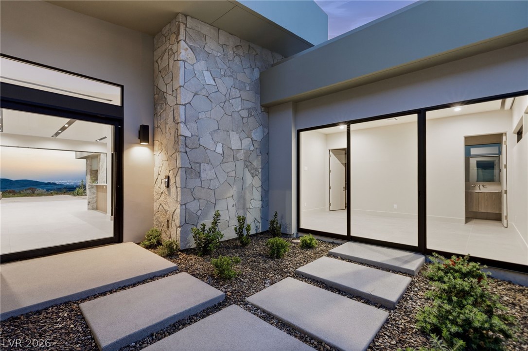 Photo 4 of 6 Kaya Canyon Way #14