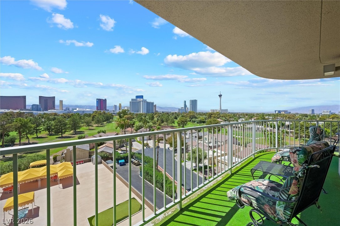 Photo 31 of 43, 3111 Bel Air Drive #8A