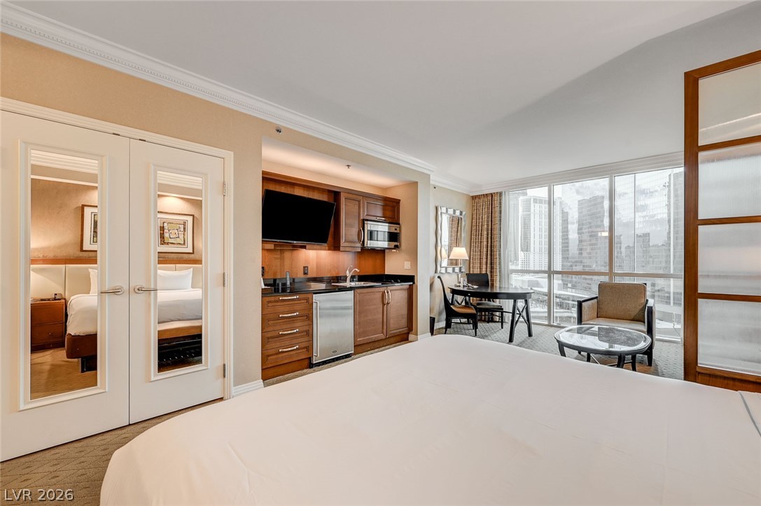 Photo 2 of 125 E Harmon Avenue #1111