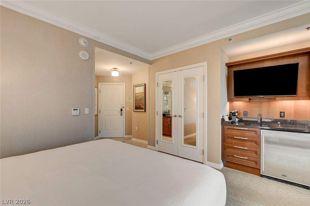 Photo 4 of 125 E Harmon Avenue #1111