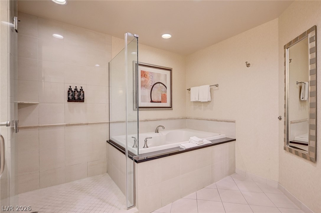 Photo 24 of 31, 125 E Harmon Avenue #1111