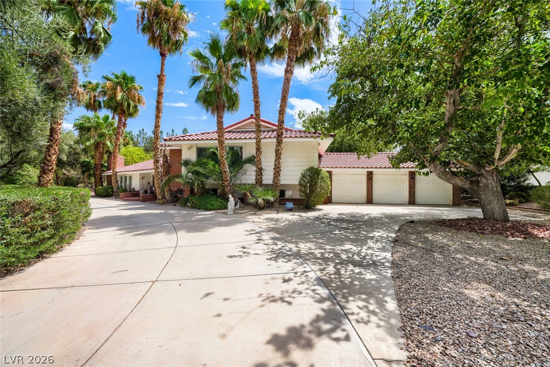7082 Mira Vista Street, Las Vegas