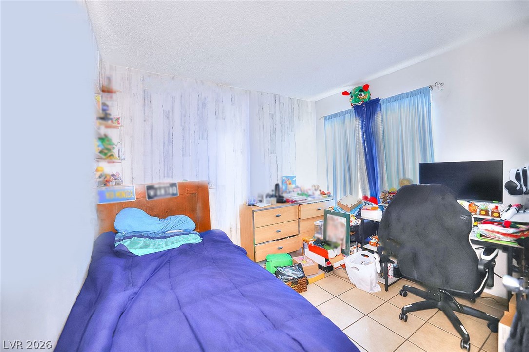 Photo 14 of 17, 1500 Hialeah Drive #C