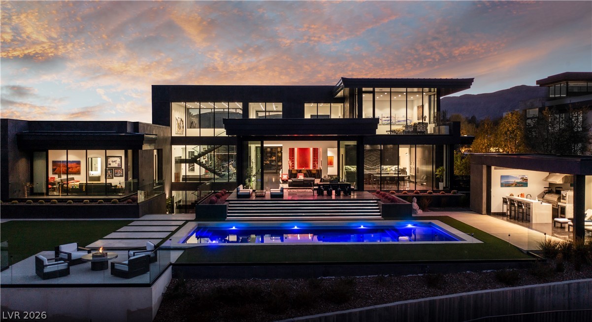 44 Hawk Ridge Drive, Las Vegas 89135