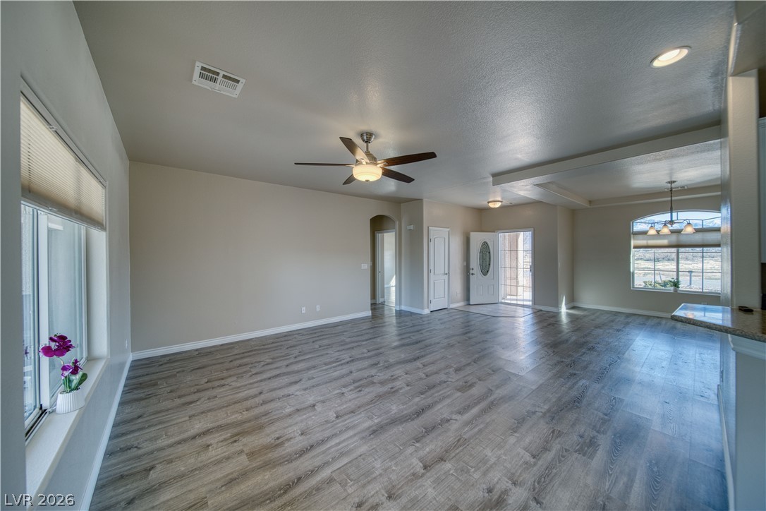 Photo 3 of 5670 Harrison Place