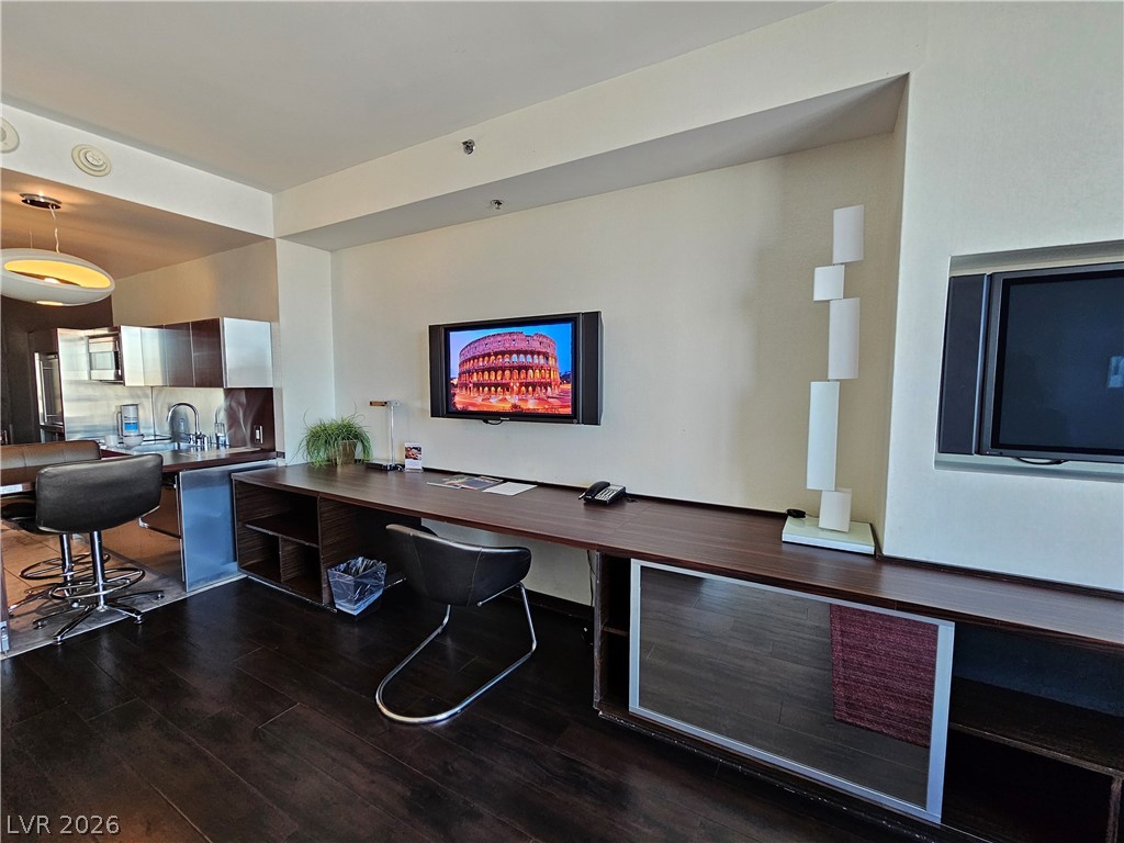 Photo 5 of 4381 W Flamingo Road #2208