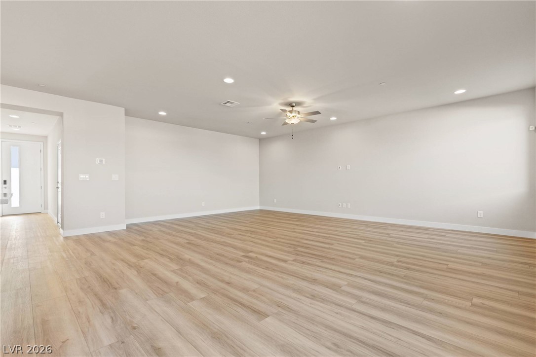 Photo 10 of 47, 8629 Ensworth Street #105