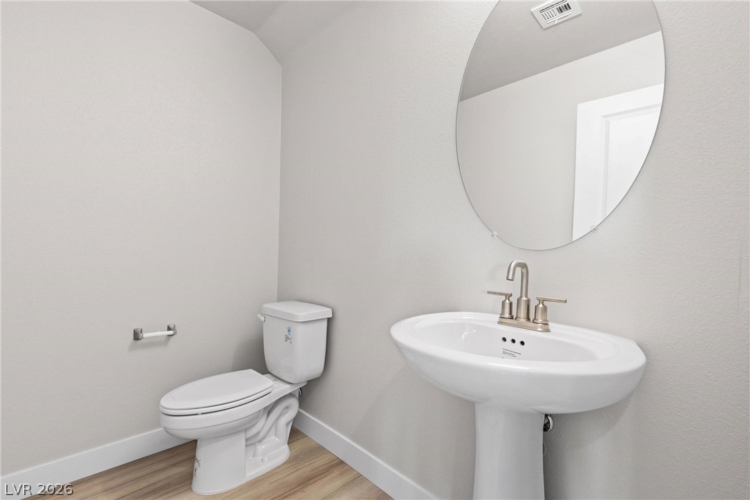 Photo 13 of 47, 8629 Ensworth Street #105