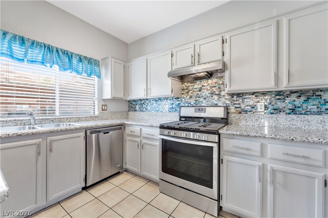 Photo 14 of 32, 10150 Cedar Key Avenue #103