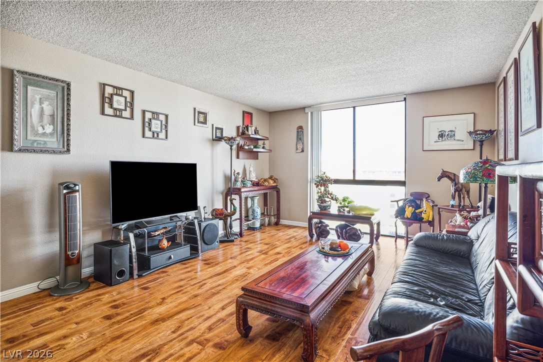 Photo 6 of 23, 3930 University Center Drive #809