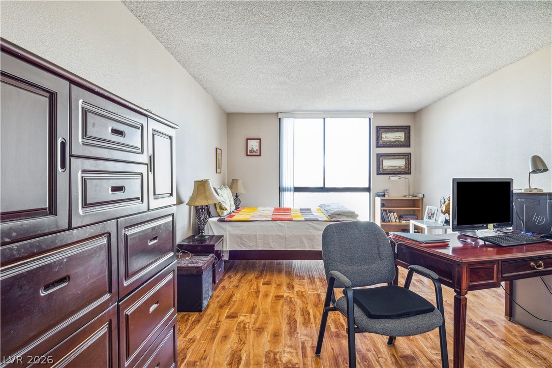 Photo 7 of 23, 3930 University Center Drive #809