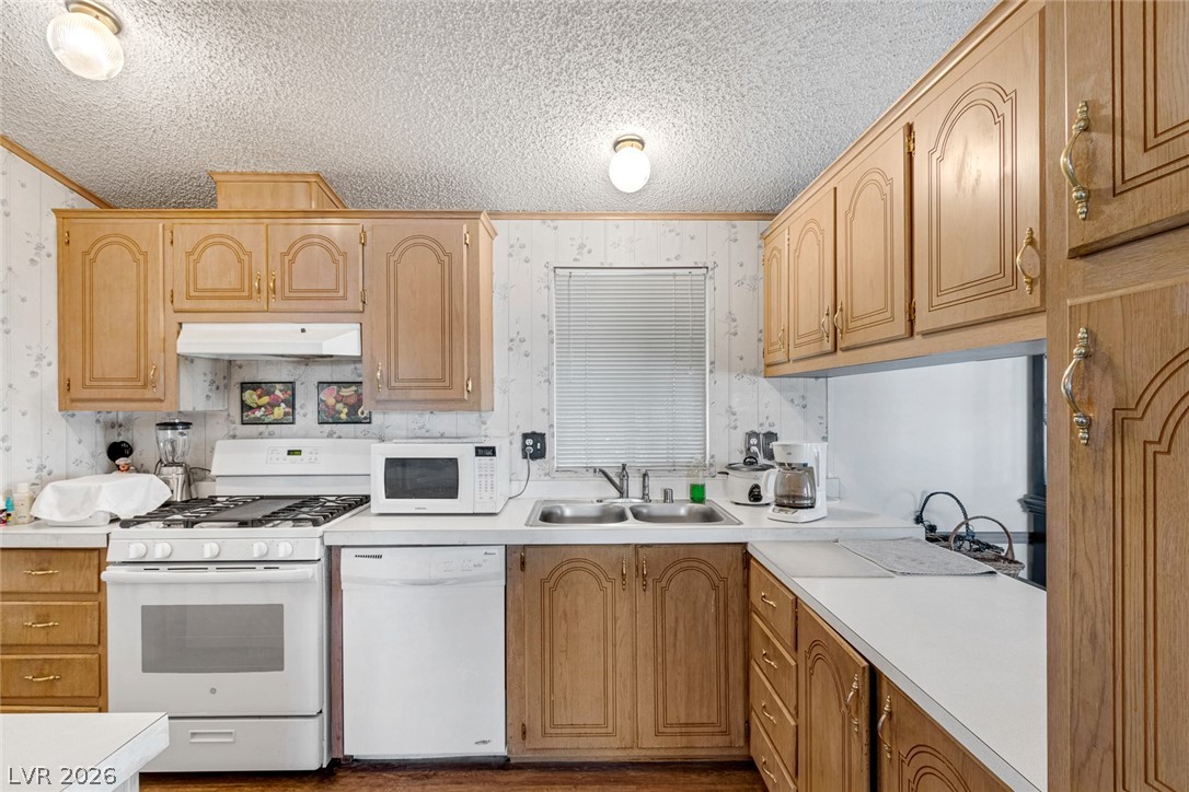 Photo 8 of 41, 5141 Royal Drive