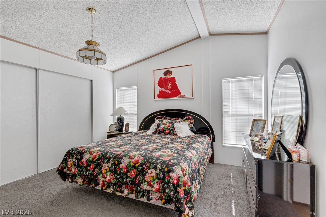 Photo 14 of 41, 5141 Royal Drive