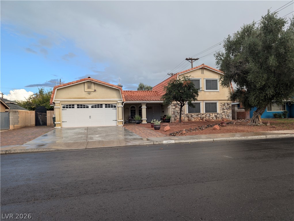 Photo 9 of 39, 1905 Westlund Drive