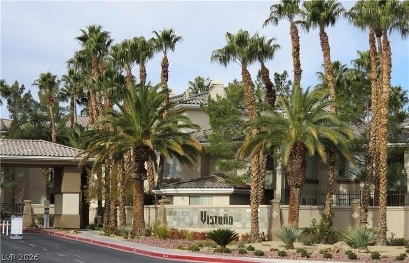 7107 S Durango Drive #212, Las Vegas