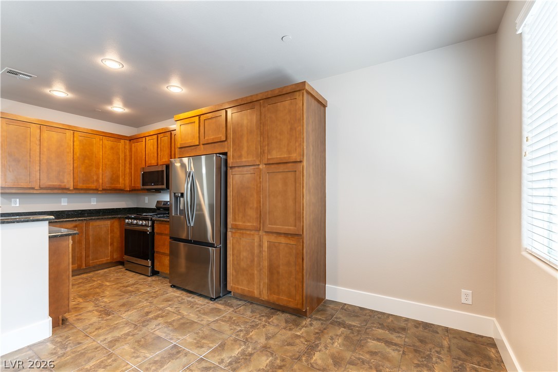 Photo 8 of 25, 9050 W Tropicana Avenue #1107