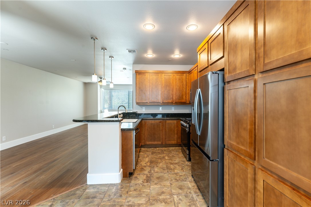 Photo 9 of 25, 9050 W Tropicana Avenue #1107