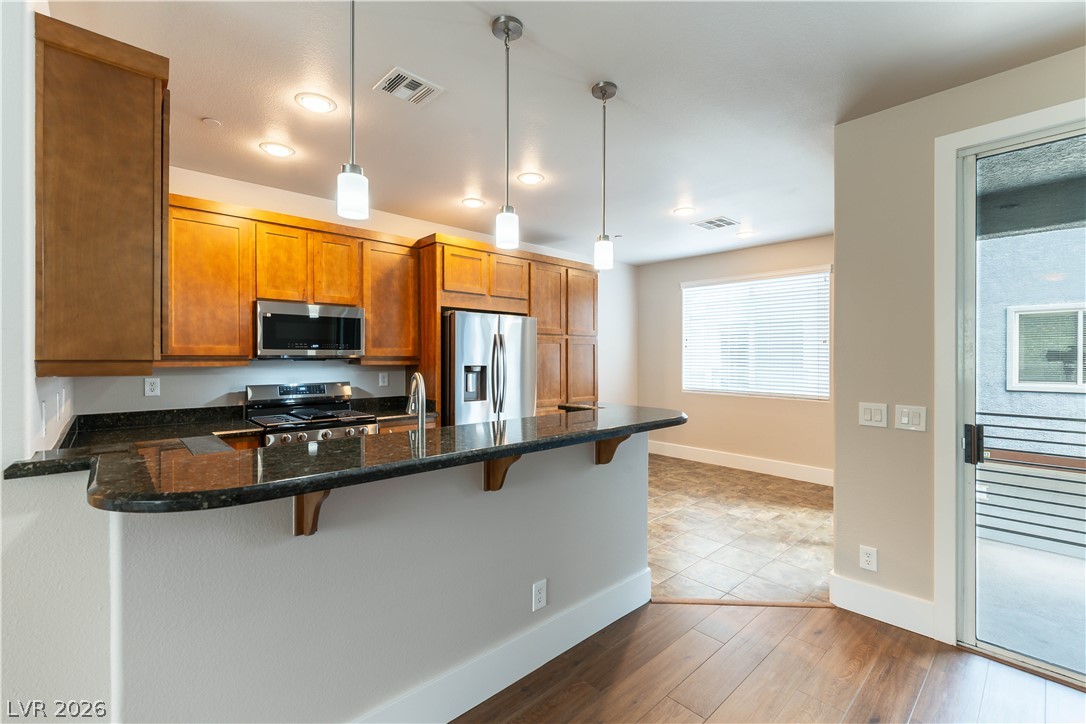 Photo 11 of 25, 9050 W Tropicana Avenue #1107