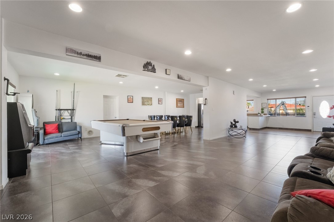 Photo 9 of 43, 2200 Santa Ynez Drive