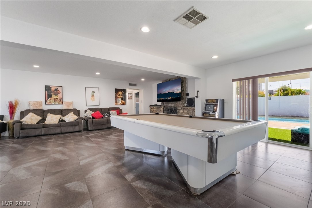 Photo 11 of 43, 2200 Santa Ynez Drive