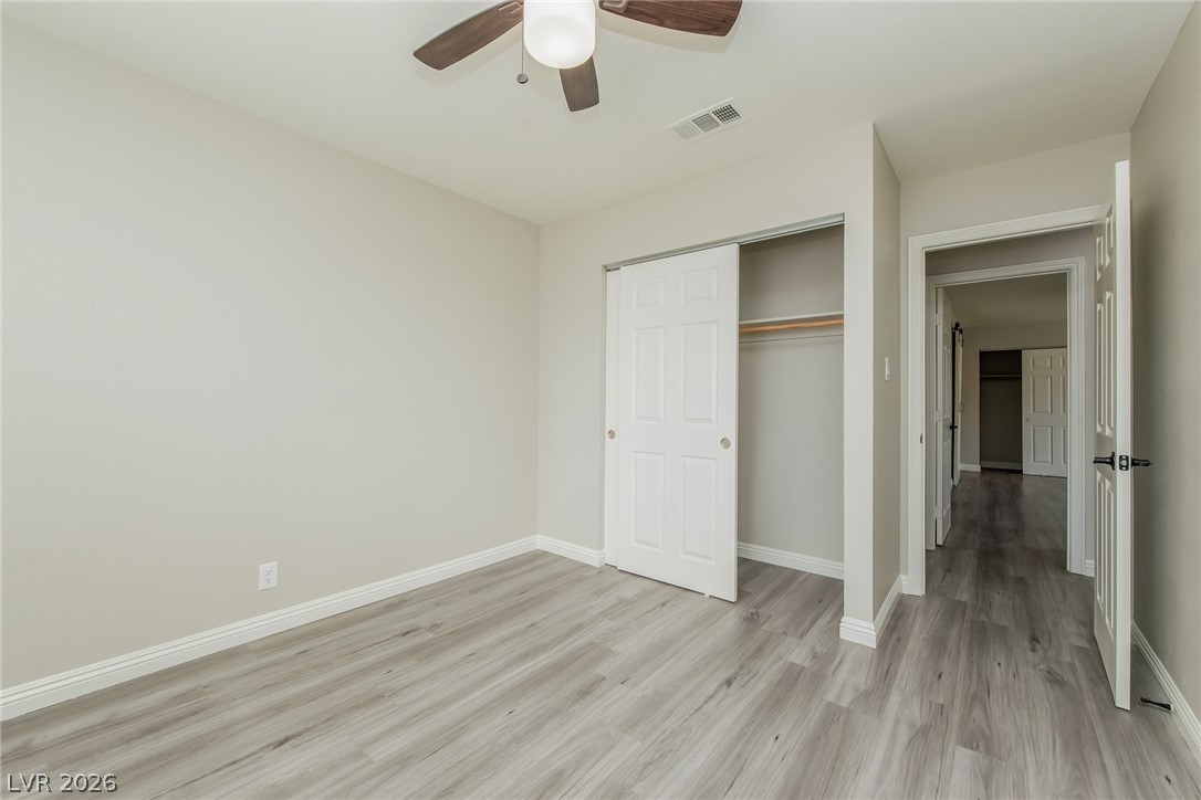 Photo 16 of 21, 4550 San Rafael Avenue