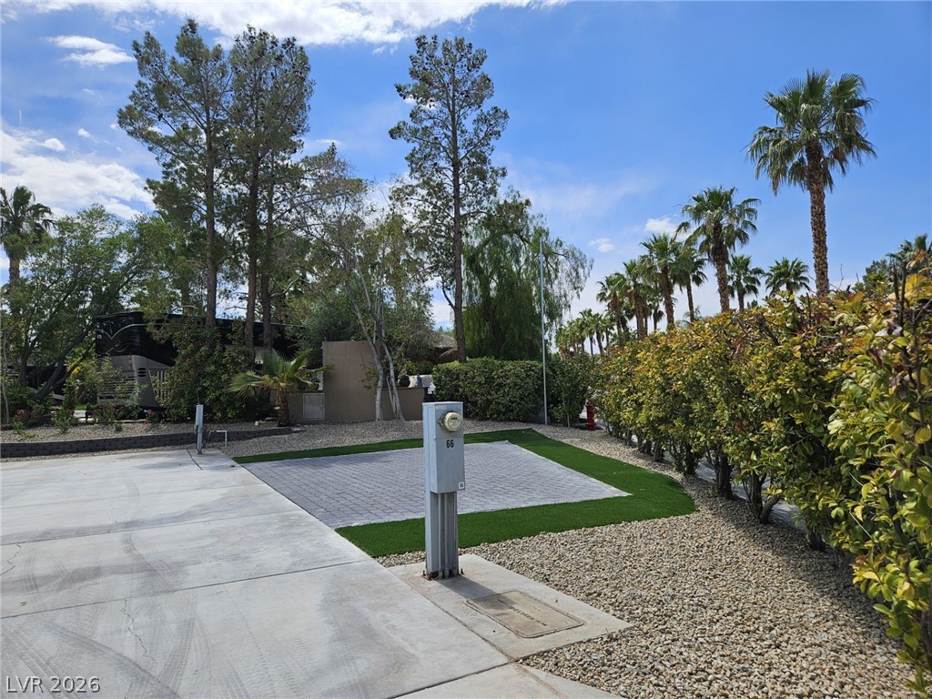 Photo 7 of 18, 8175 Arville Street #66
