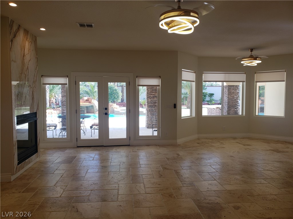 Photo 5 of 7261 Obannon Drive