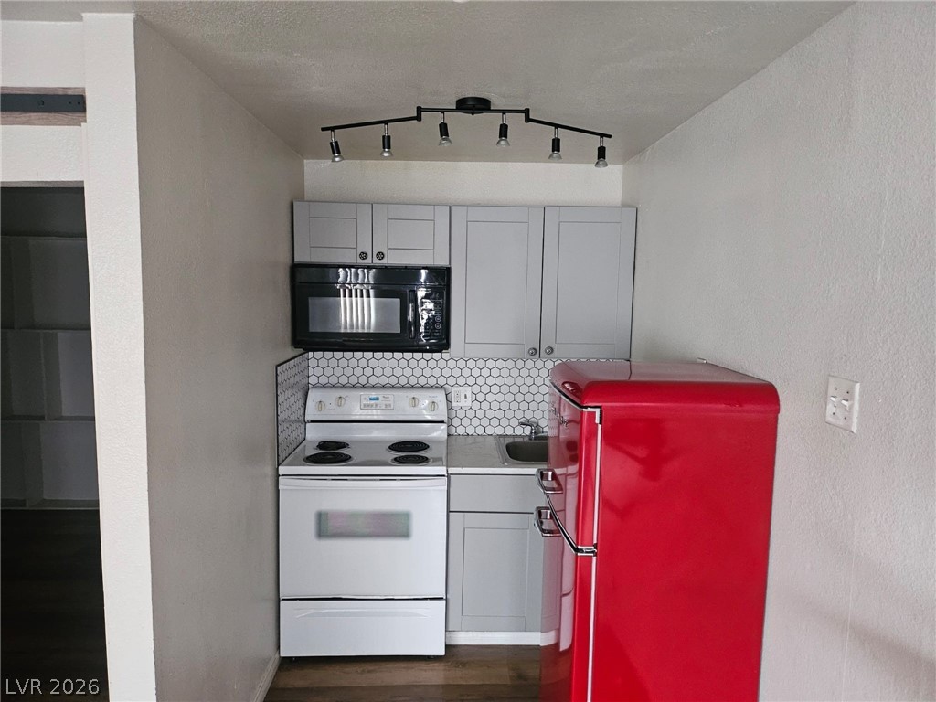 4600 University Center Drive #80, Las Vegas 89119