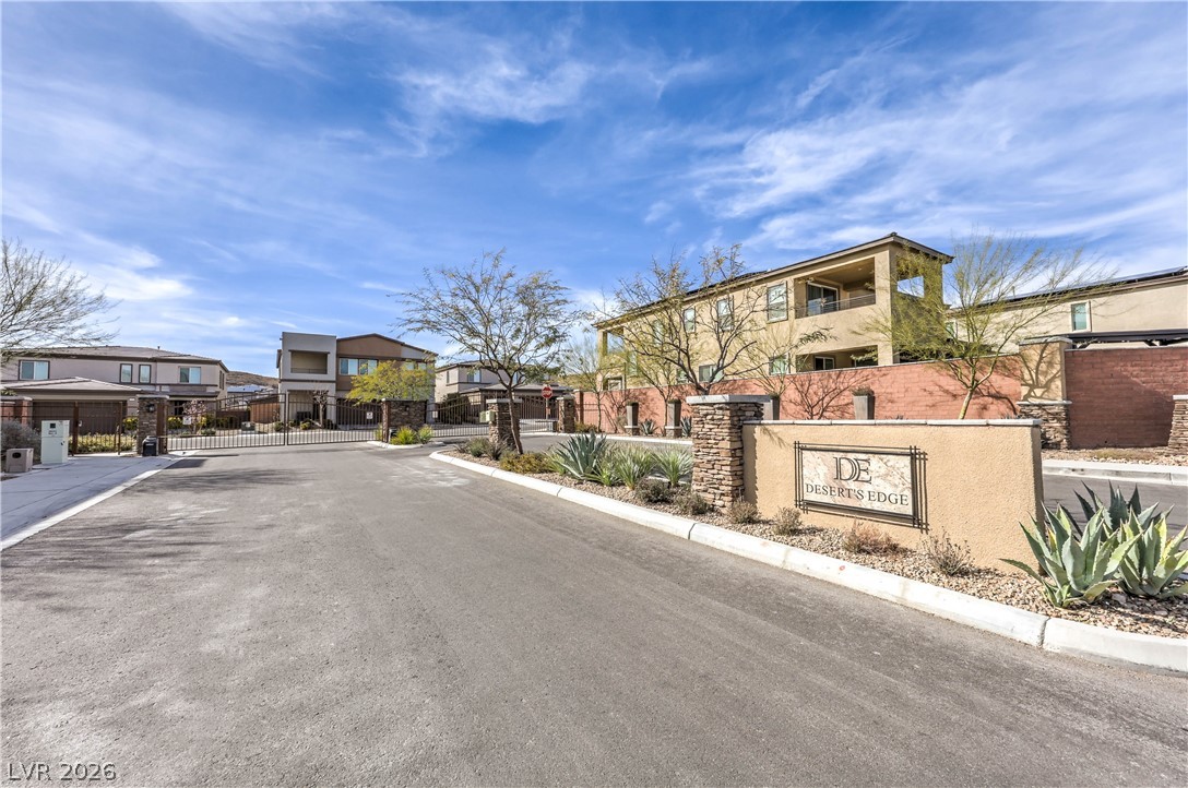 Photo 2 of 10089 Desert Azure Street