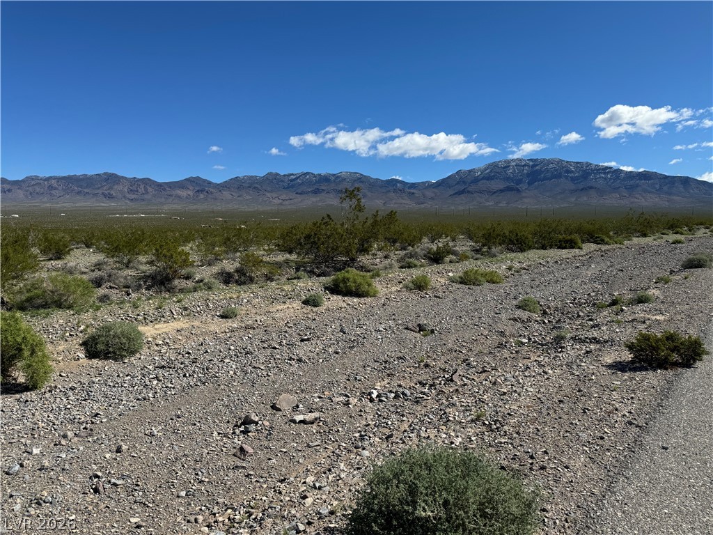 Photo 3 of 1370 Panorama Road