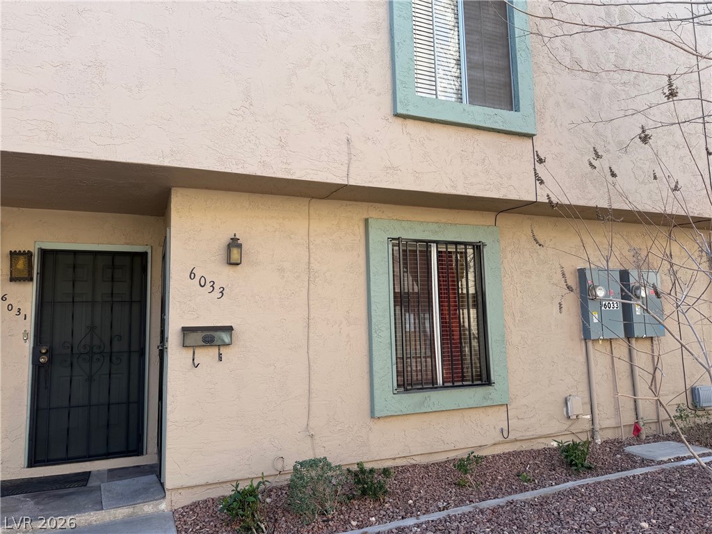 Photo 4 of 6033 Vegas Drive